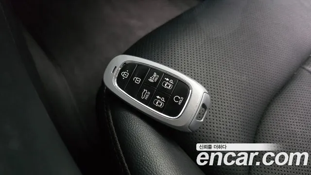 Hyundai Sonata — Фото автомобиля 22