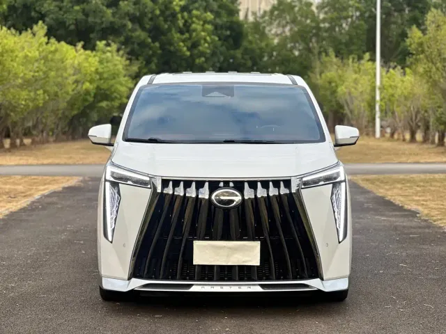 GAC Trumpchi M8 — Фото автомобиля 2