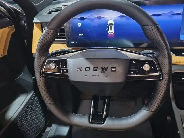 Roewe RX5 — Фото автомобиля 10