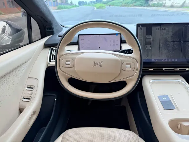 Xpeng P7+ — Фото автомобиля 11