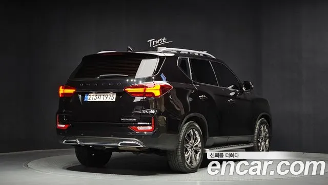 KG_Mobility_Ssangyong Rexton Rexton Arena Дизель 2.2 4WD — Фото автомобиля 2