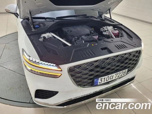 Genesis GV70 2.5T Бензин AWD — Фото автомобиля 6