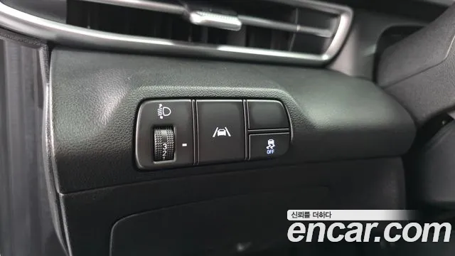 Hyundai Avante — Фото автомобиля 12