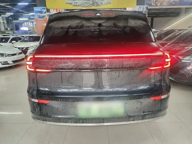 Changan Qiyuan Q07 — Фото автомобиля 5