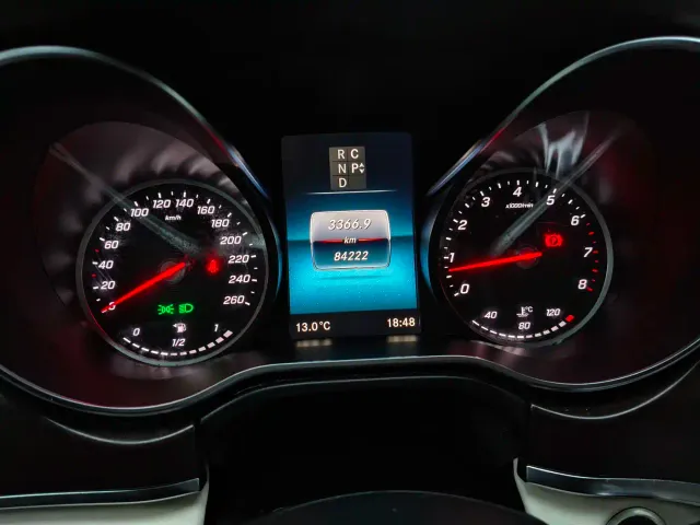Mercedes-Benz V-Class — Фото автомобиля 14