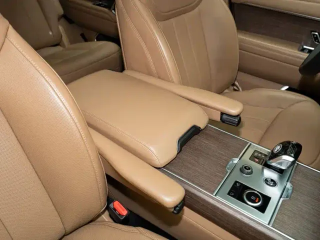 Land Rover Range Rover — Фото автомобиля 16