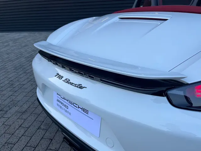 Porsche 718 — Фото автомобиля 18