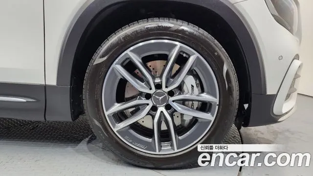 Mercedes-Benz GLB-Class — Фото автомобиля 5