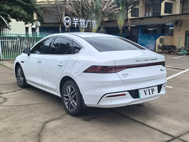 BYD Qin PLUS — Фото автомобиля 5