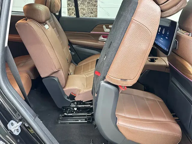 Mercedes-Benz GLS-Class — Фото автомобиля 12