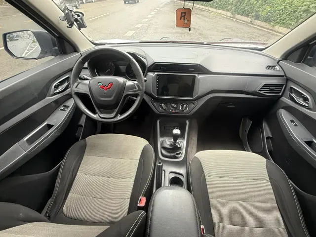 Wuling Hongguang — Фото автомобиля 12