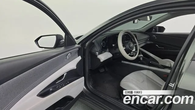 Hyundai Avante — Фото автомобиля 10
