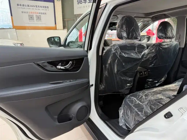 Nissan X-Trail — Фото автомобиля 17