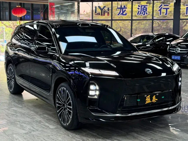 Nio ES8 — Фото автомобиля 3