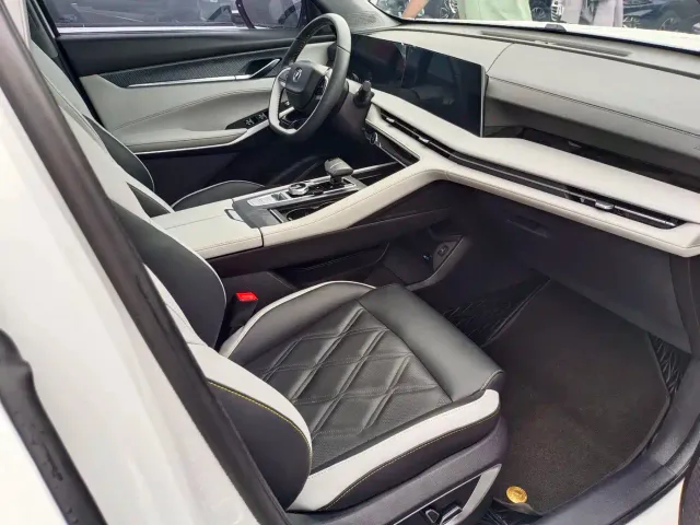 Changan CS75 Plus — Фото автомобиля 10