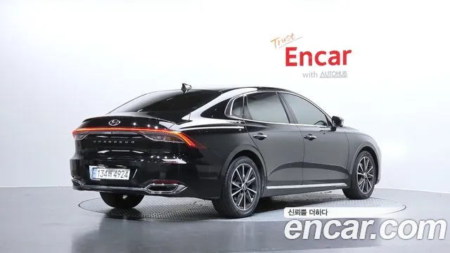 Hyundai Grandeur — Фото автомобиля 2