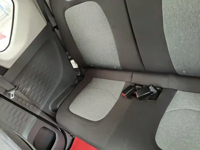 Wuling Hongguang Mini EV — Фото автомобиля 16