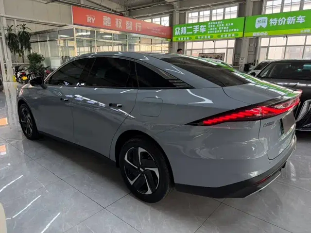 Geely Galaxy L6 — Фото автомобиля 7