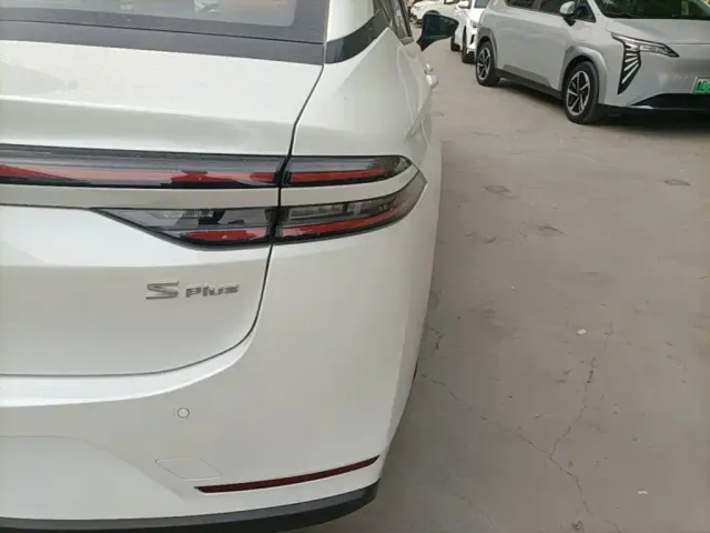 GAC Aion S Plus — Фото автомобиля 7