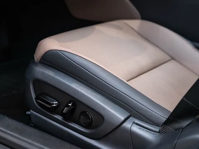 Lexus ES — Фото автомобиля 19