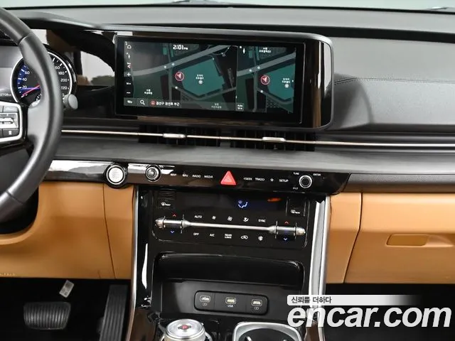 Kia Carnival Generation 4 — Фото автомобиля 9