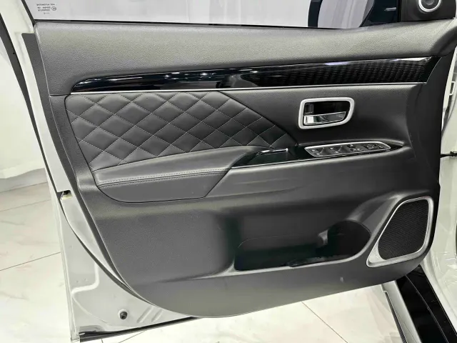 Mitsubishi Outlander — Фото автомобиля 8