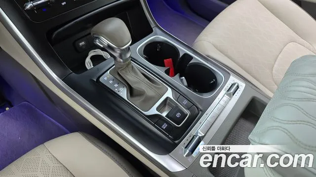 Kia Canival Carnival 4 поколение 9 мест Prestige — Фото автомобиля 8