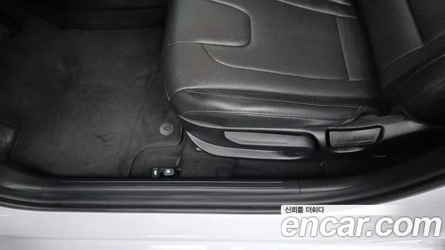 Hyundai Avante CN7 — Фото автомобиля 30