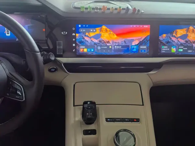 Geely Xingyue L — Фото автомобиля 5