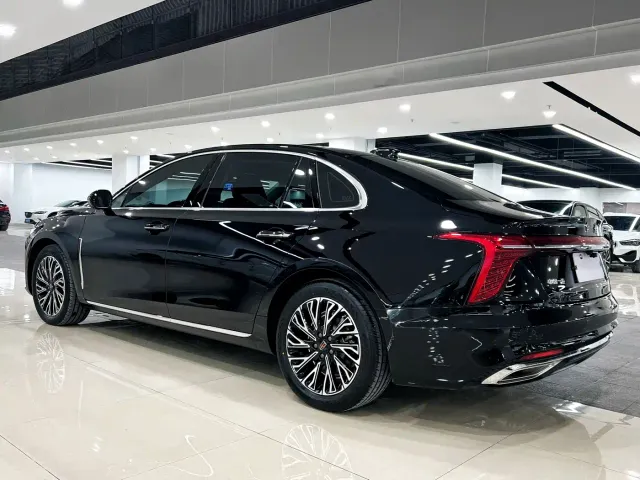 Hongqi H5 — Фото автомобиля 5