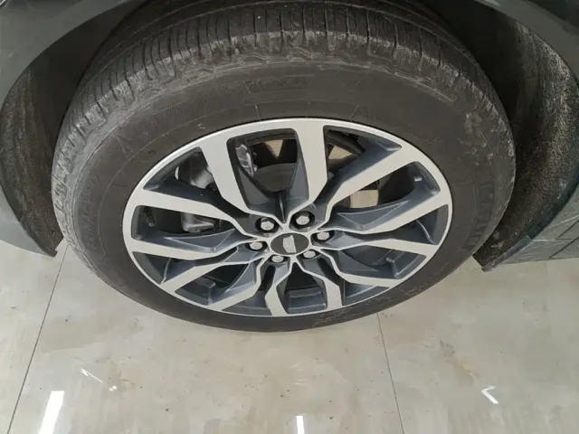 Cadillac XT5 — Фото автомобиля 22