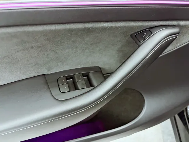 Tesla Model Y — Фото автомобиля 16