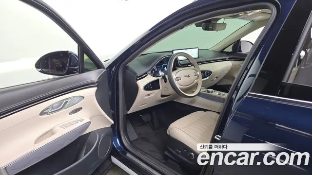 Genesis GV70 2.5T Бензин AWD — Фото автомобиля 9