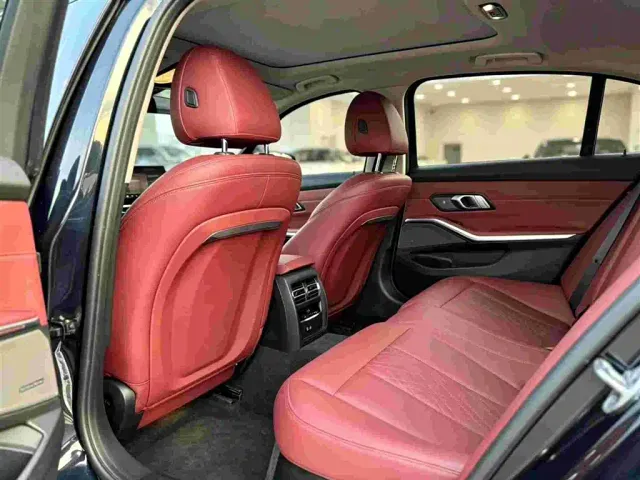 BMW 3 Series — Фото автомобиля 4