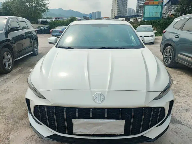 MG MG5 2025 180DVVT Global Luxury Edition — Фото автомобиля 2