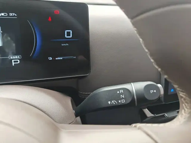 Wuling Starlight 730 — Фото автомобиля 13