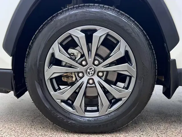 Toyota RAV4 Rongfang Dual Engine E+ — Фото автомобиля 25