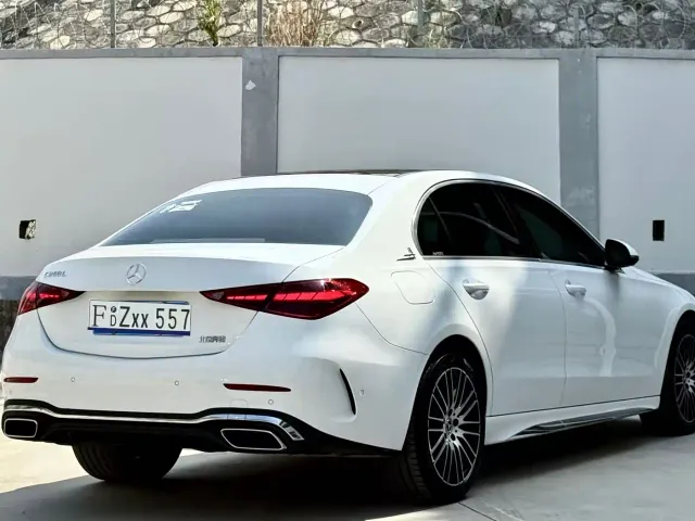 Mercedes-Benz C-Class — Фото автомобиля 5
