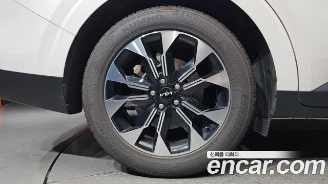 Kia Carnival 4th Gen — Фото автомобиля 5