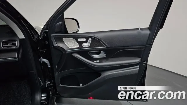 Mercedes-Benz GLE-Class — Фото автомобиля 19
