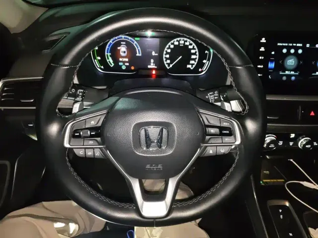 Honda Accord — Фото автомобиля 11