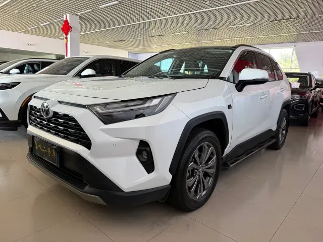Фотография автомобиля — Toyota RAV4