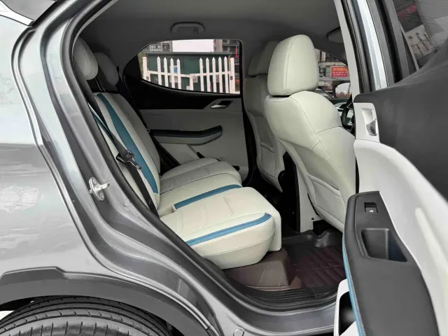 BYD Yuan Pro — Фото автомобиля 15