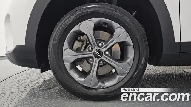 Kia Seltos Бензин 1.6 турбо 2WD — Фото автомобиля 5