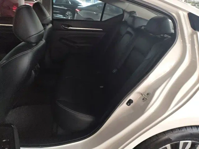 Nissan Teana — Фото автомобиля 12