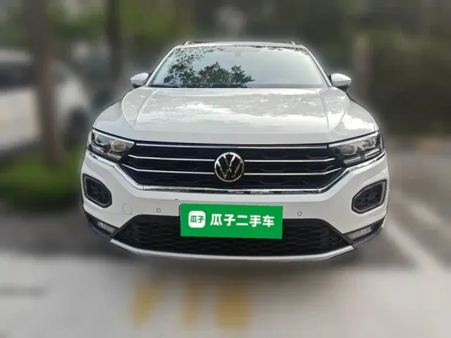 Volkswagen T-Roc — Фото автомобиля 2
