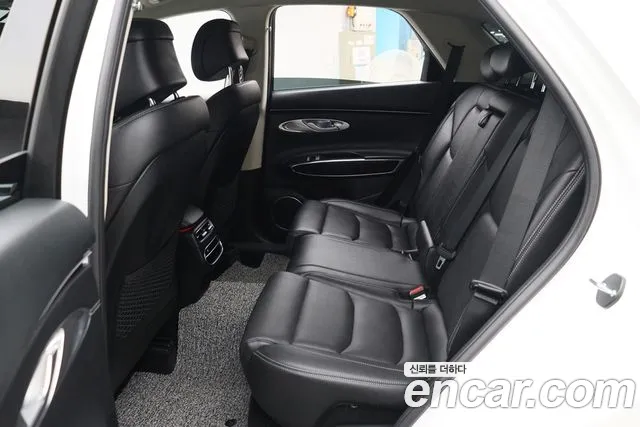 Genesis GV70 — Фото автомобиля 15