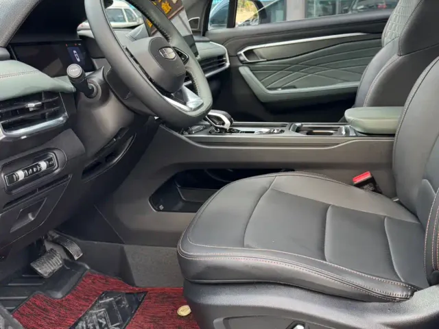 Geely Haoyue L — Фото автомобиля 8