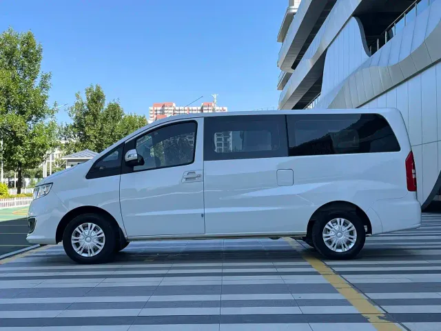 JAC Refine M3 — Фото автомобиля 6