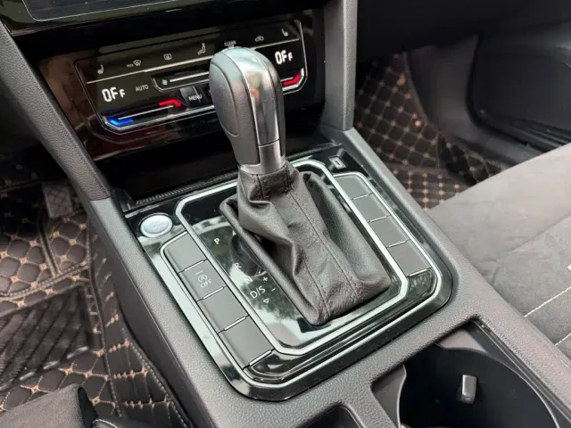 Volkswagen Magotan — Фото автомобиля 9